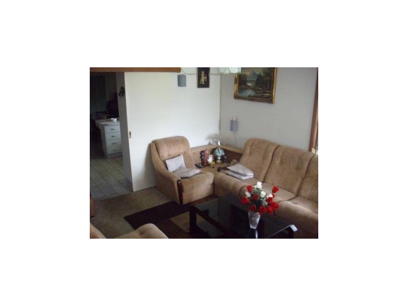 32 Lauren Drive, Hampton Park VIC 3976