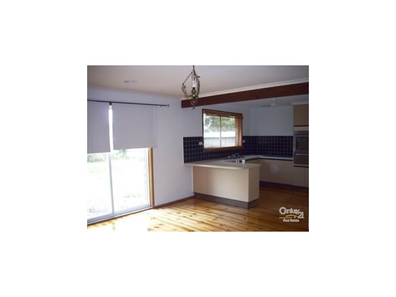 5 Owens Court, Hampton Park VIC 3976