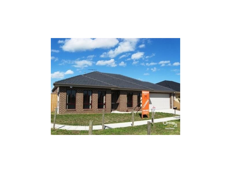 22 HALPORTER TCE, Lynbrook VIC 3975