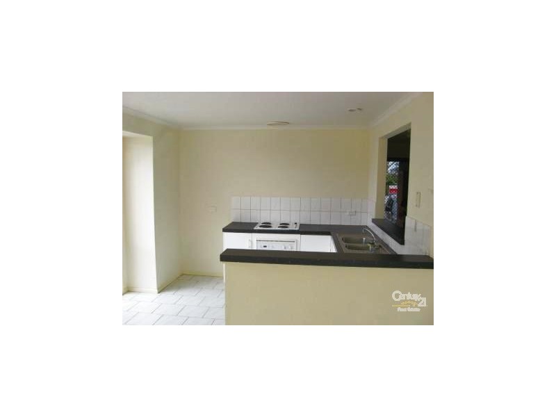 2 Bill Place, Hampton Park VIC 3976