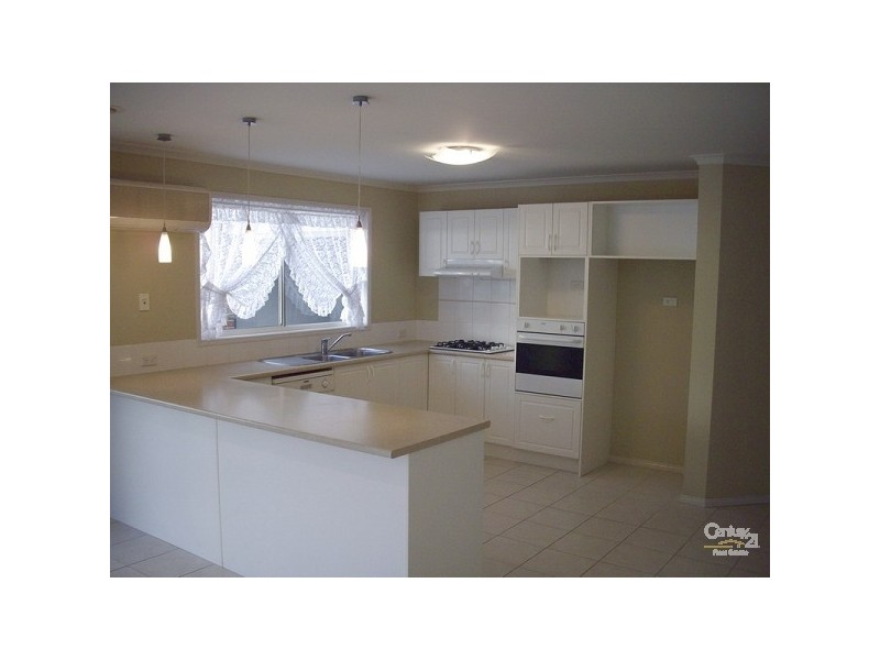 43 HARRINGTON DRIVE, Narre Warren South VIC 3805