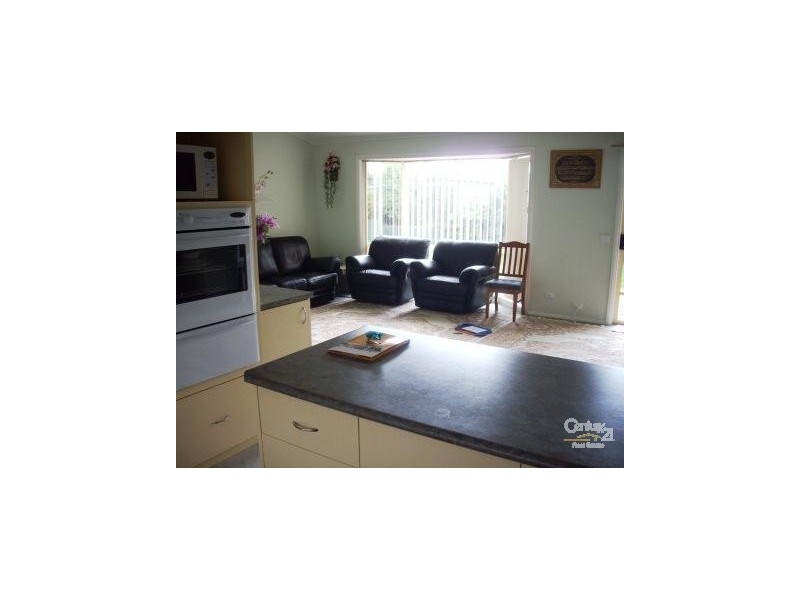 13 Farskiene Place, Hampton Park VIC 3976