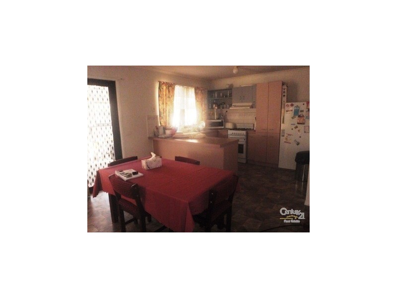 11 Glenn Close, Cranbourne West VIC 3977