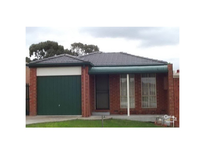 5 The Mews, Hampton Park VIC 3976