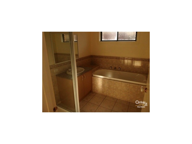 19 Charlotte Place, Cranbourne VIC 3977