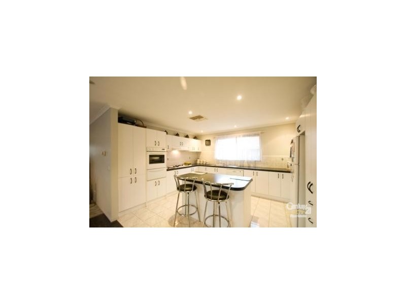 74 The Parkway, Hampton Park VIC 3976