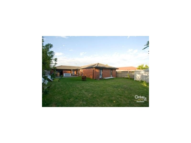 74 The Parkway, Hampton Park VIC 3976