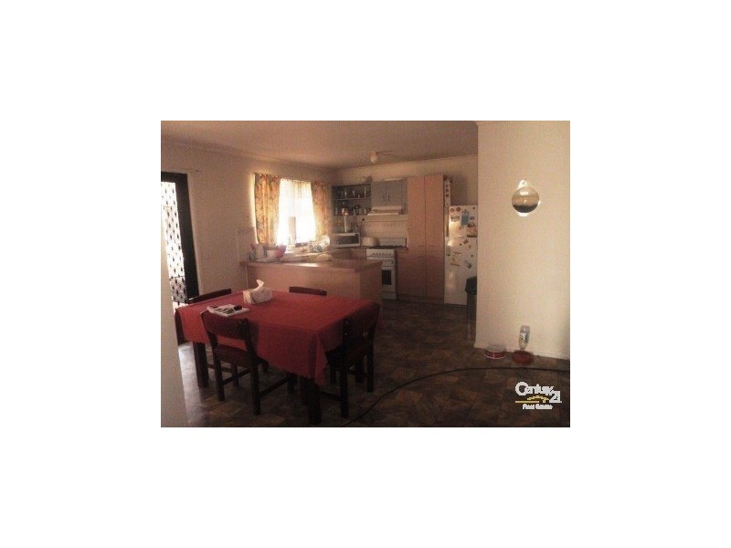 11 Glenn Court, Cranbourne West VIC 3977