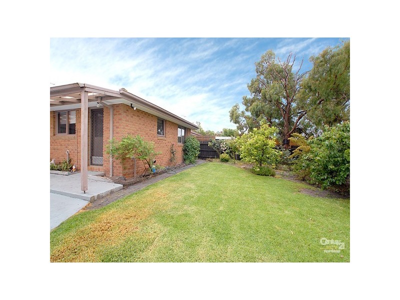 93 Strong Drive, Hampton Park VIC 3976