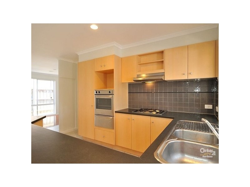 10 Hadley Cir, Narre Warren South VIC 3805