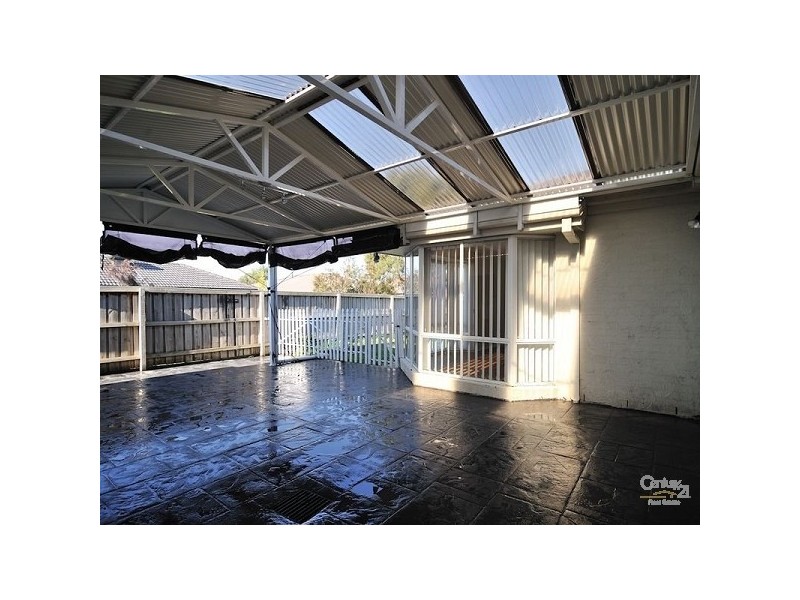 10 Hadley Cir, Narre Warren South VIC 3805