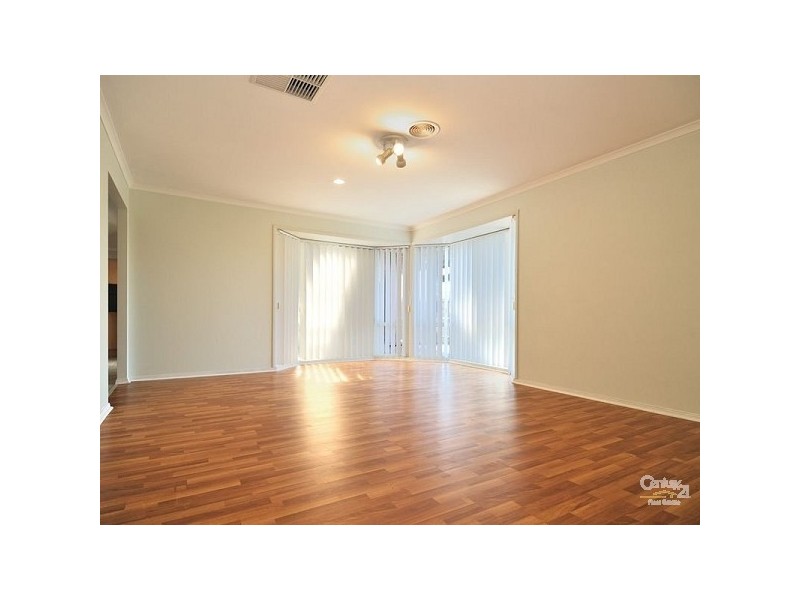 10 Hadley Cir, Narre Warren South VIC 3805