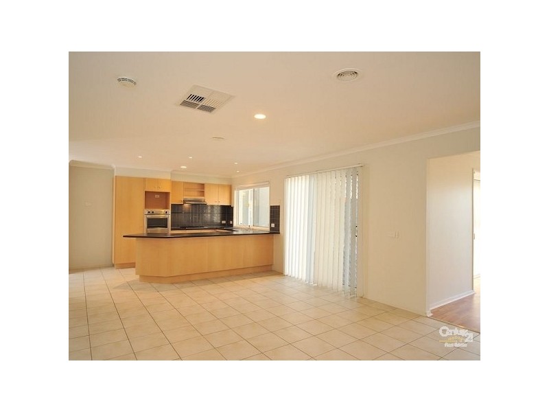 10 Hadley Cir, Narre Warren South VIC 3805