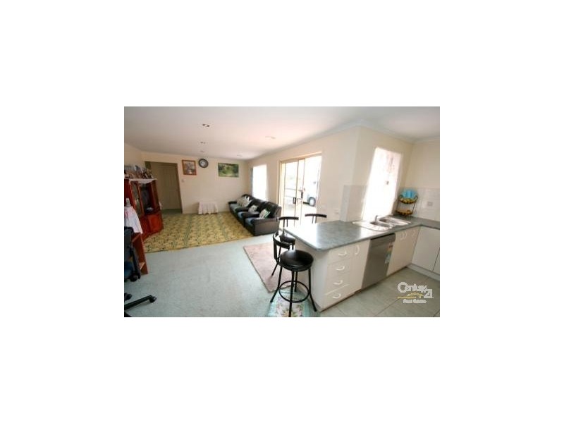 1 McCartney Drive, Narre Warren South VIC 3805