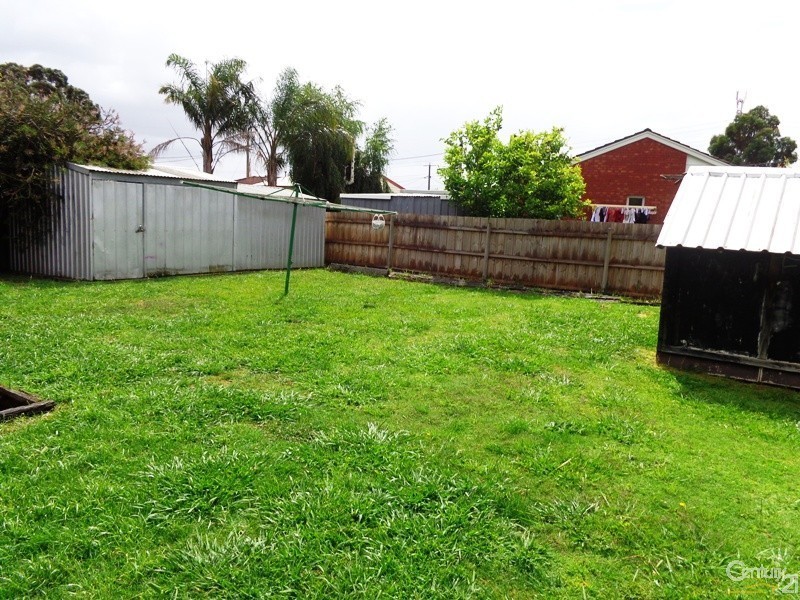 20 Joyce Street, Cranbourne VIC 3977