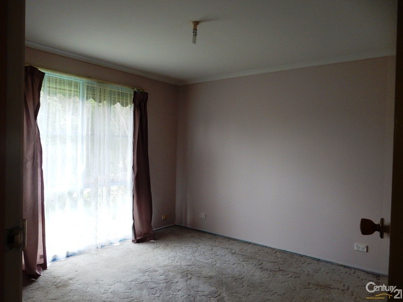 20 Joyce Street, Cranbourne VIC 3977