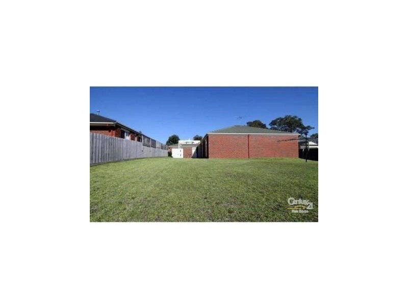8 Chauncy Way, Lynbrook VIC 3975