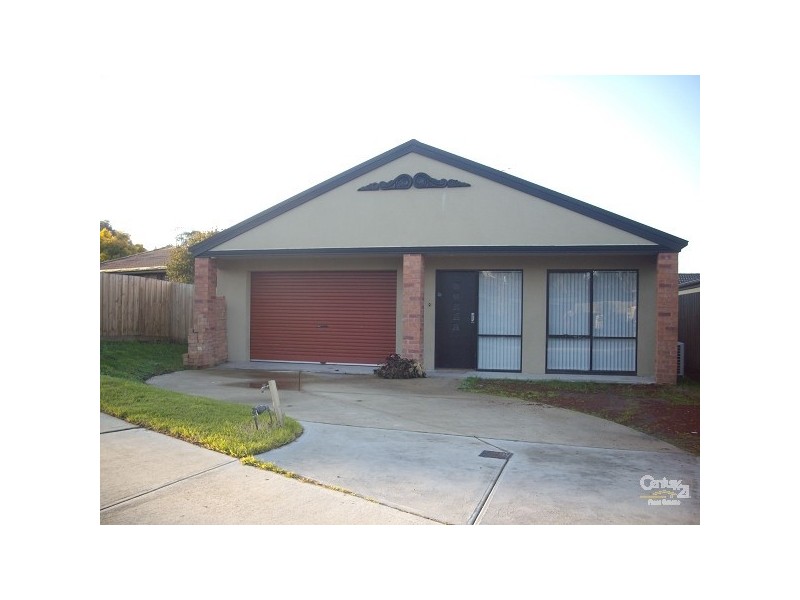 50 Wakenshaw Crescent, Pakenham VIC 3810