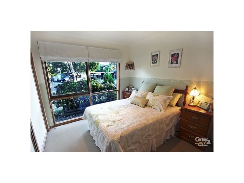 26 Osborn Grove, Pakenham VIC 3810