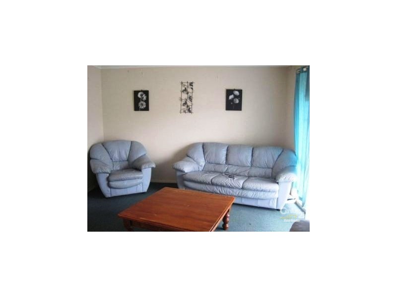 21 Ben Drive, Pakenham VIC 3810