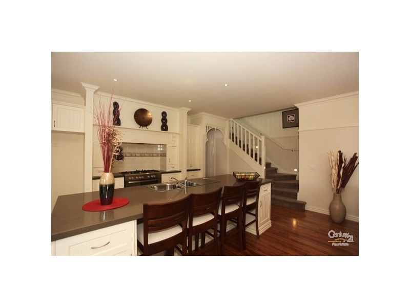 107 Linsell Boulevard, Cranbourne VIC 3977