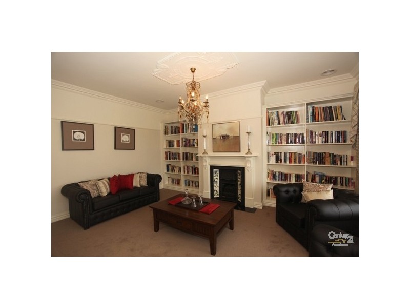 107 Linsell Boulevard, Cranbourne VIC 3977