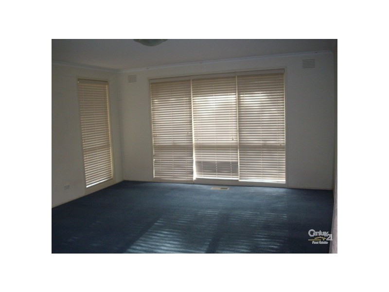 24 Oaktree Drive, Hampton Park VIC 3976