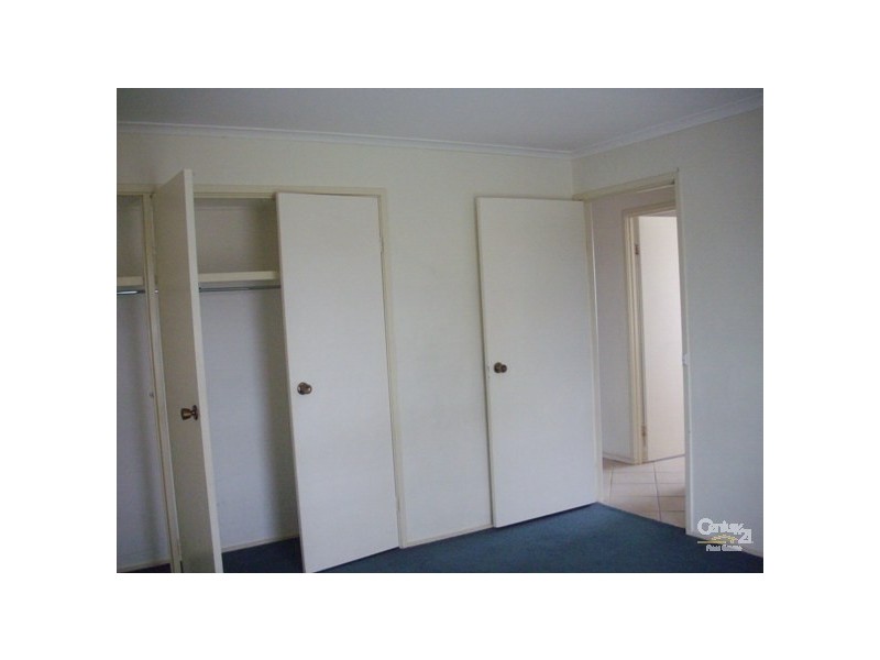 24 Oaktree Drive, Hampton Park VIC 3976