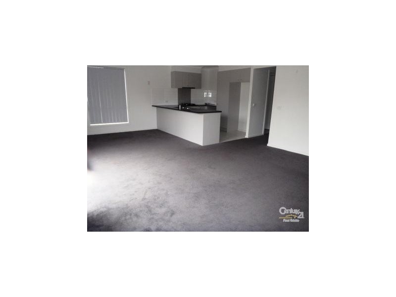 6 Versace Court, Pakenham VIC 3810