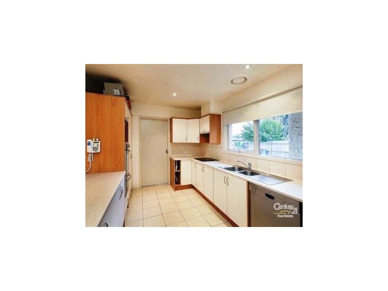 19 Somerville Road, Hampton Park VIC 3976