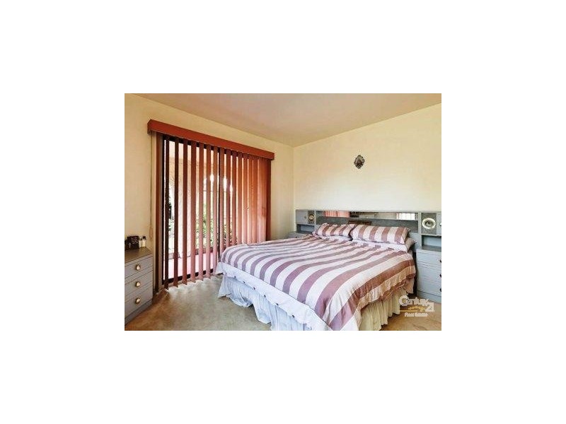 19 Somerville Road, Hampton Park VIC 3976