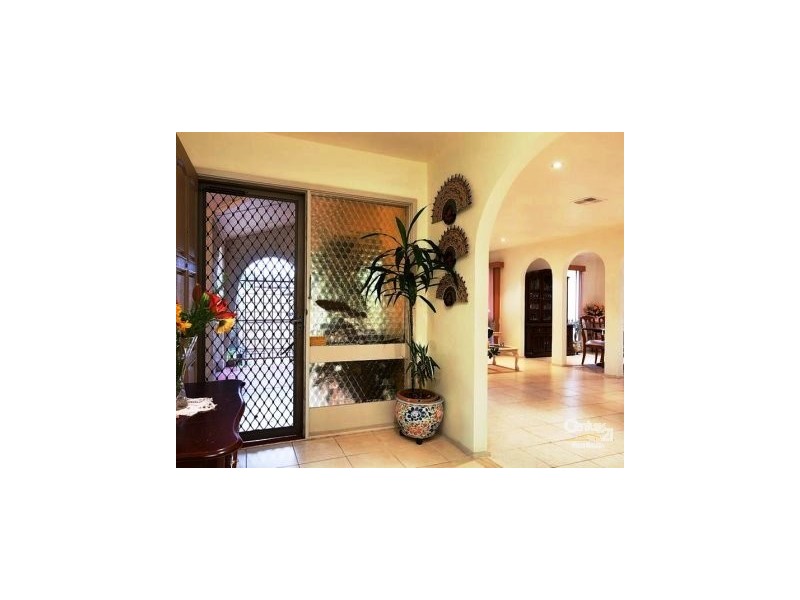 19 Somerville Road, Hampton Park VIC 3976