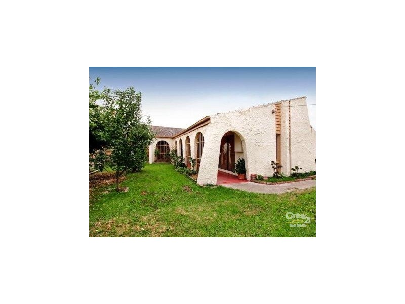 19 Somerville Road, Hampton Park VIC 3976