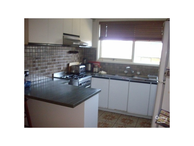 18 The Grange, Hampton Park VIC 3976