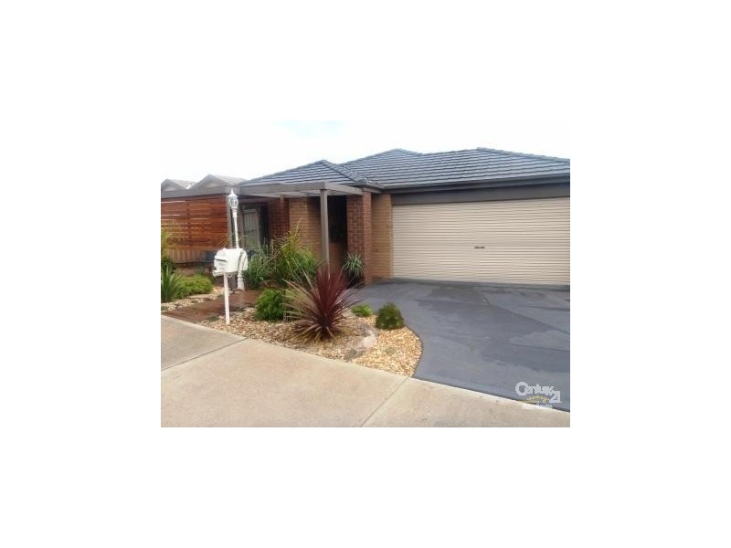 14 BENTLEY COURT, Pakenham VIC 3810