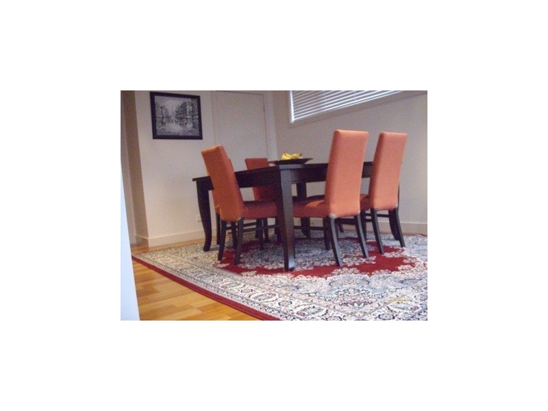 2/18 Winnima Avenue, Hampton Park VIC 3976