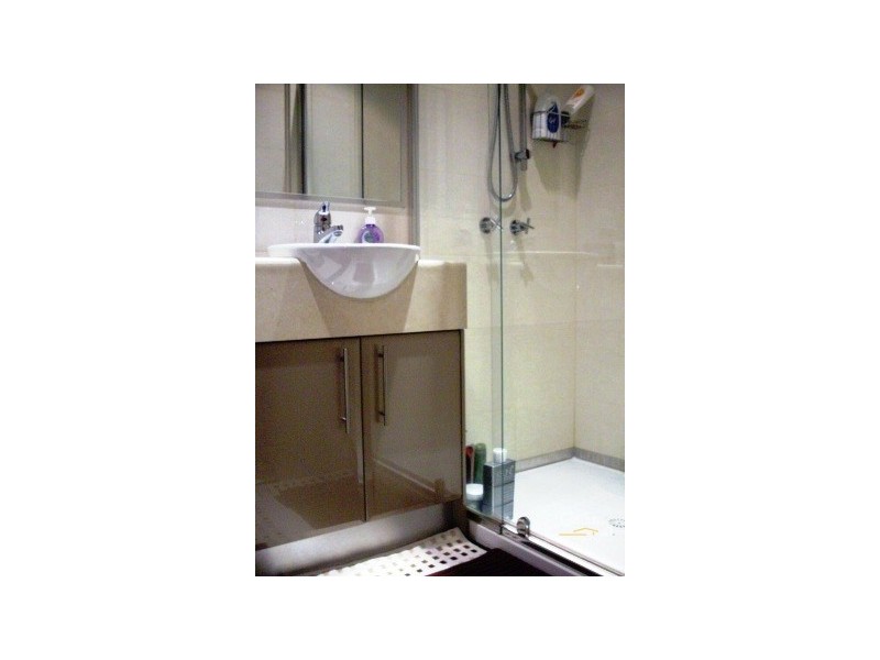 2/18 Winnima Avenue, Hampton Park VIC 3976