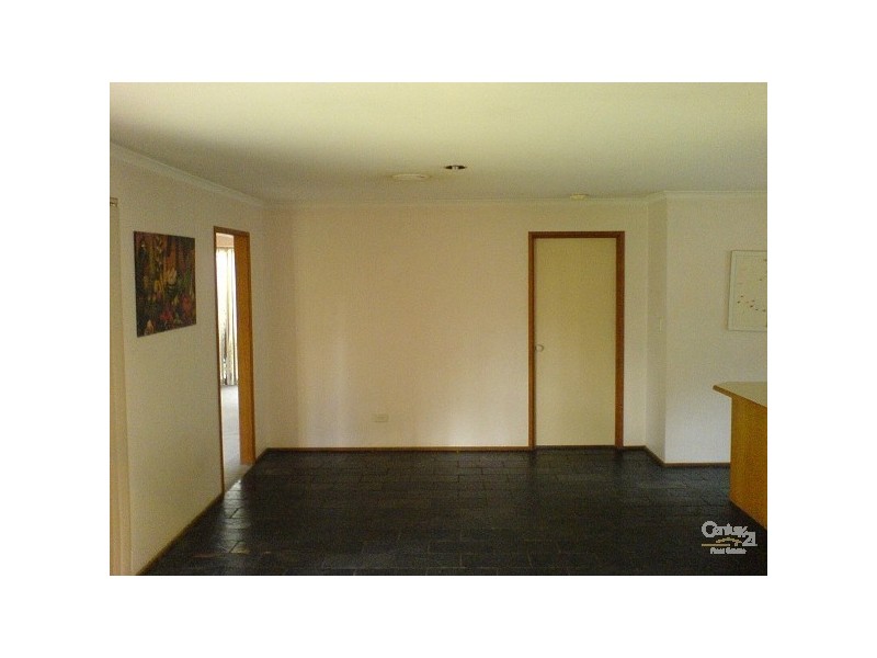 13 Jason Place, Hampton Park VIC 3976