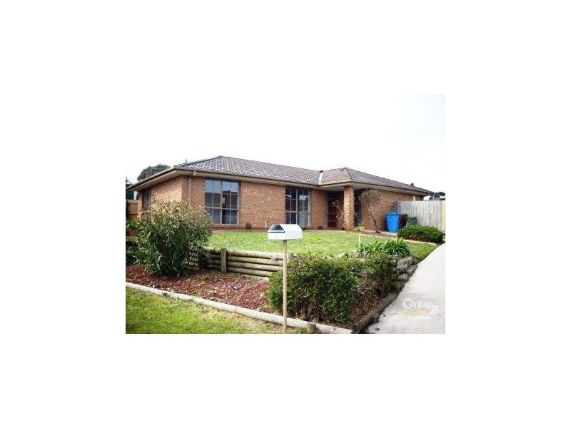 8 Carmen Court, Hampton Park VIC 3976