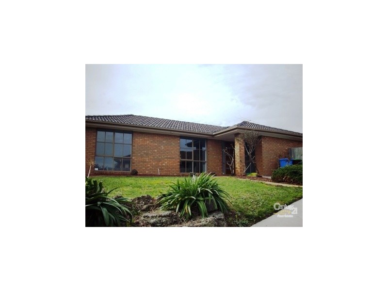 8 Carmen Court, Hampton Park VIC 3976