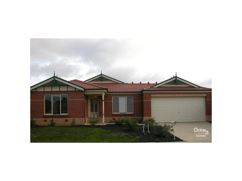 26 Flash Dan Drive, Cranbourne VIC 3977