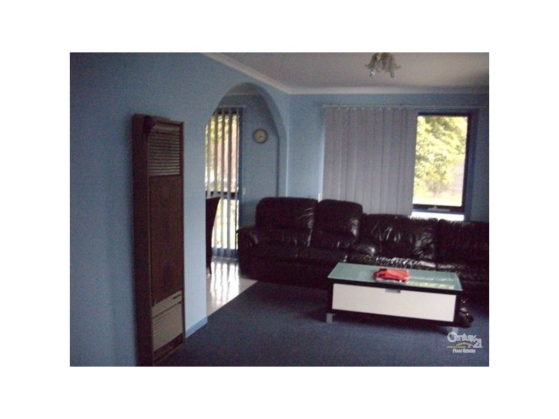 4 Robjant Street, Hampton Park VIC 3976