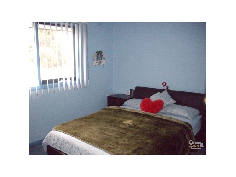 4 Robjant Street, Hampton Park VIC 3976