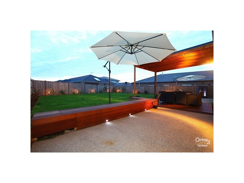 72 Bluemist Circuit, Lyndhurst VIC 3975