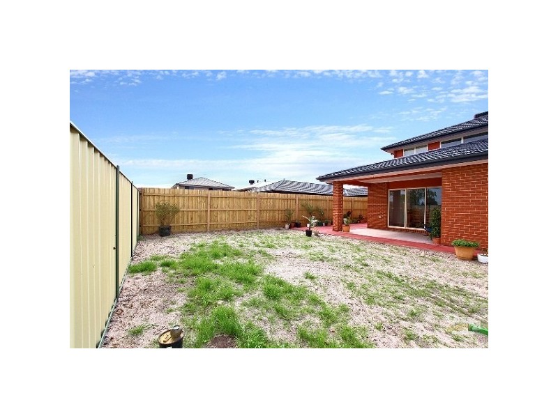5 Meduno Drive, Hampton Park VIC 3976
