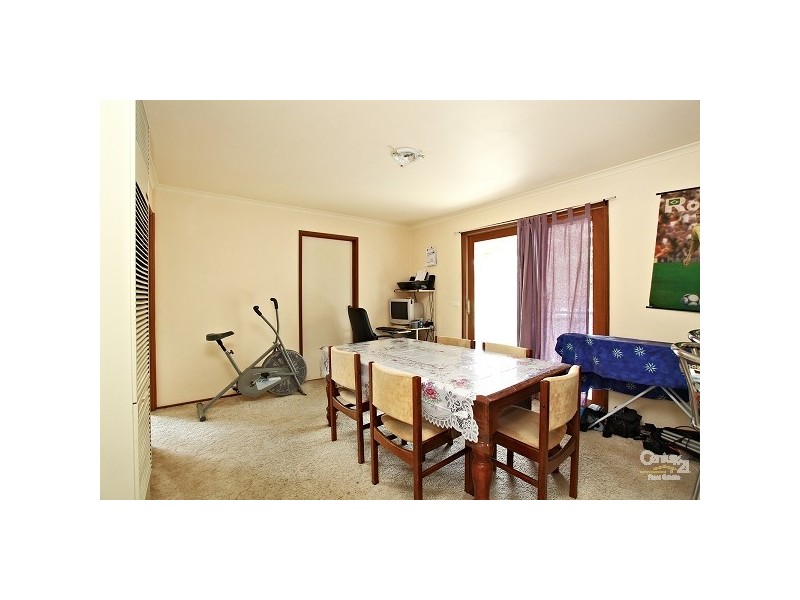 72 Strong Drive, Hampton Park VIC 3976