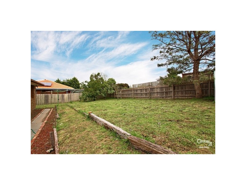 72 Strong Drive, Hampton Park VIC 3976