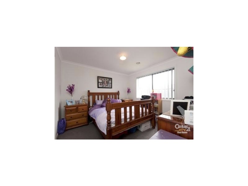 7 Wildcherry Ave, Pakenham VIC 3810