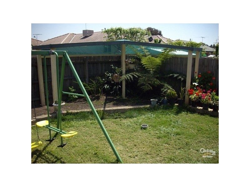 5 Arnica Close, Hampton Park VIC 3976