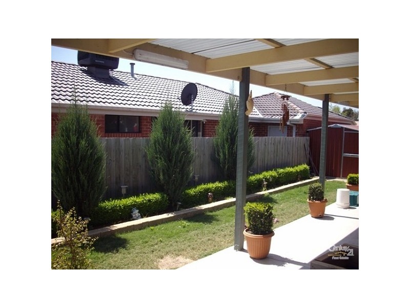 5 Arnica Close, Hampton Park VIC 3976